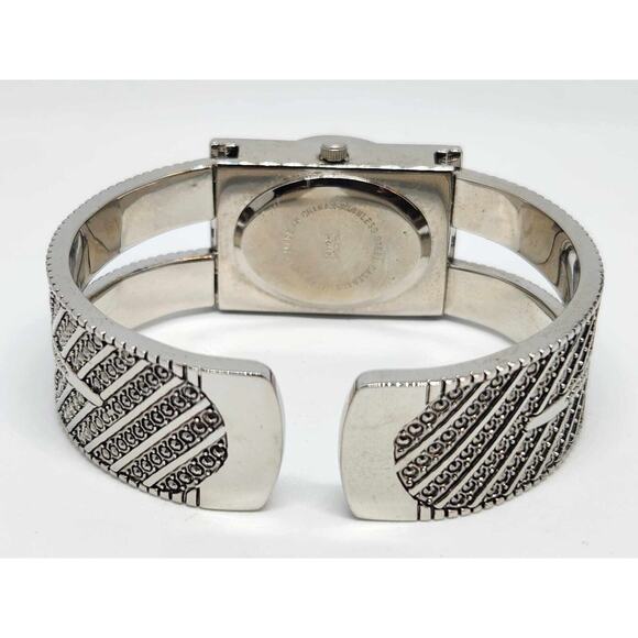 Wristwatch P.O.V Quartz T Locket Cuff Bracelet With Original Box New Battery - Picture 6 of 16